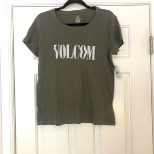 NWT Volcom tee